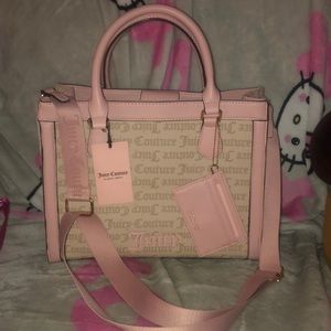 Juicy Couture Can’t Tame Her Pink Tote💗
